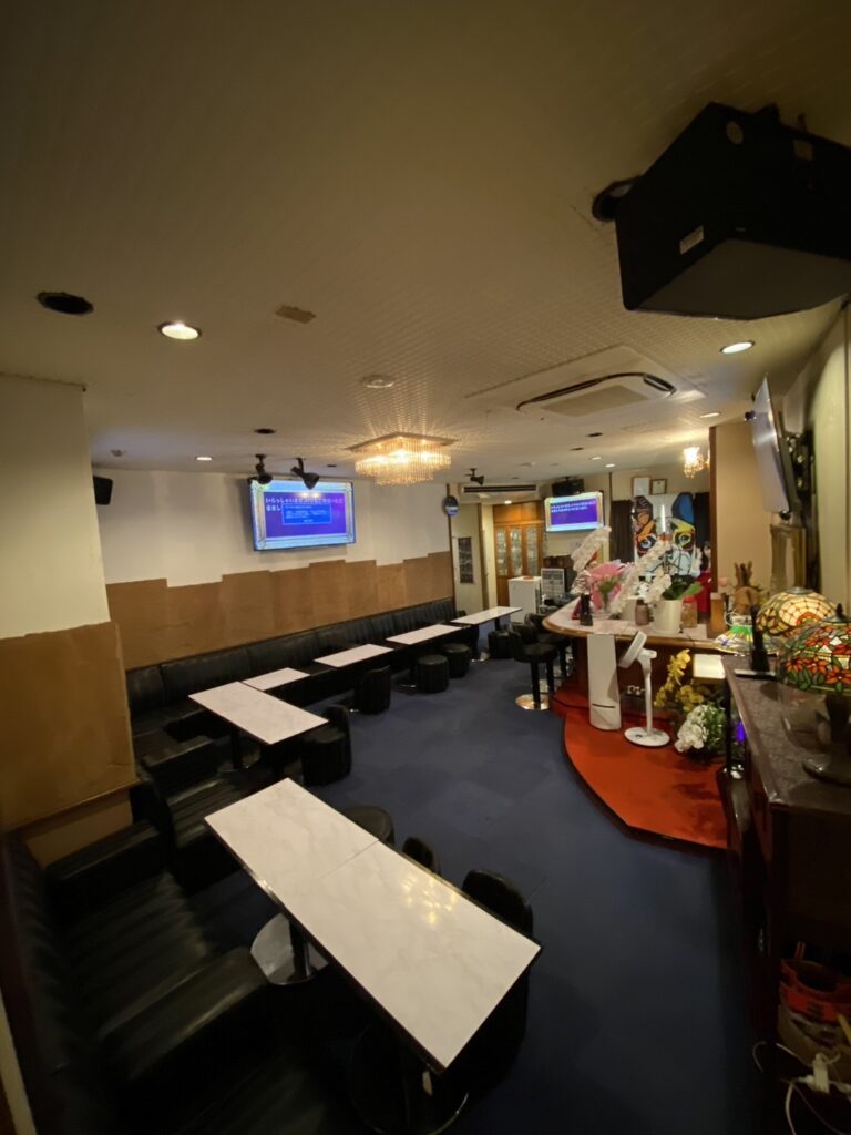 dining pub ai_店内画像1