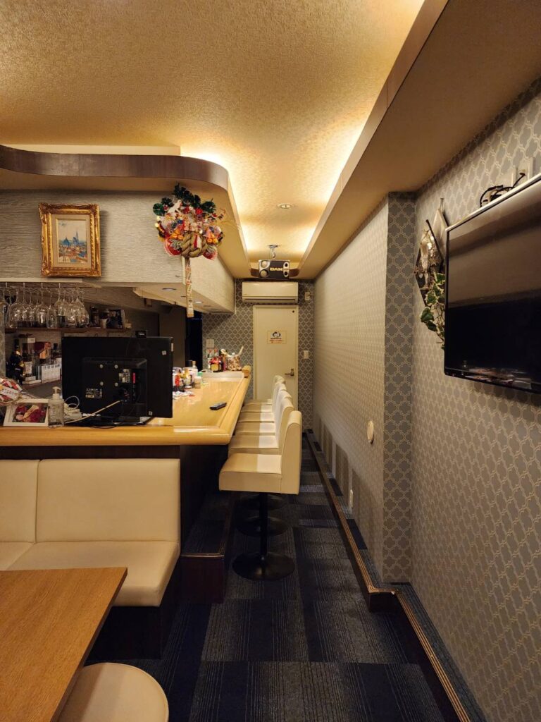 スナック麗(urara)店内2
